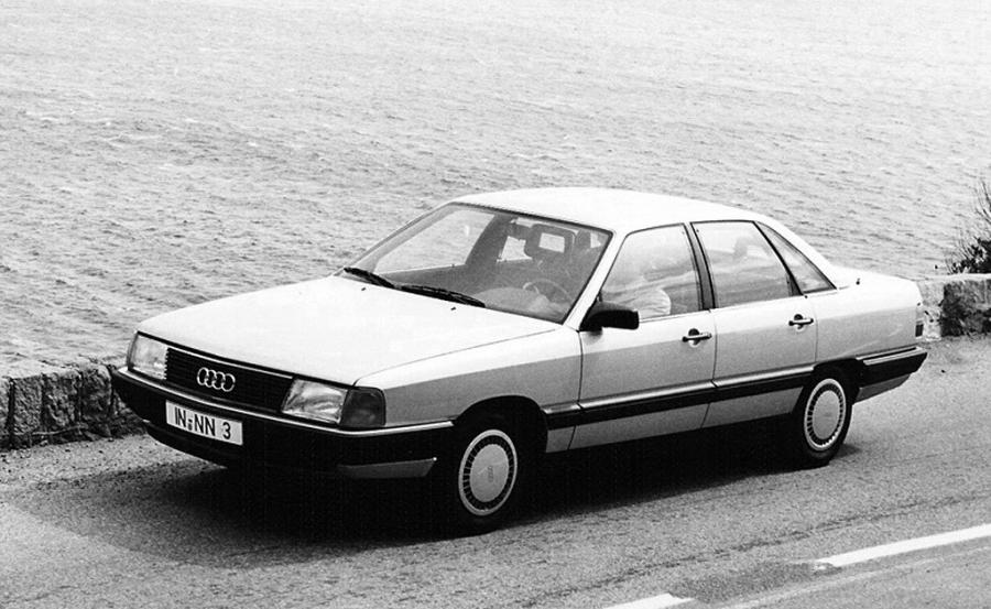  Audi 100 (C3) 1982 года  (WW) (фото 11 из 11)